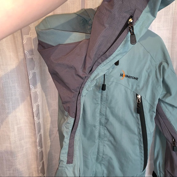 Moonstone Rain/ wind resistant Hooded, vented Women's Jacket SMALL - Picture 6 of 11